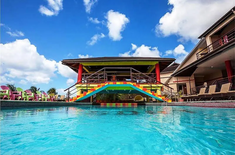 Grafton Beach Resort Black Rock